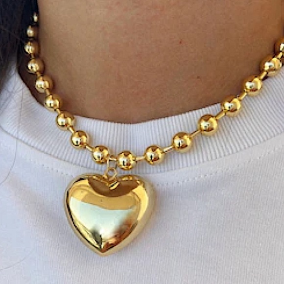 Gold Beaded Heart Exaggerated Necklace - Picture 6 of 6